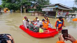 Pusat Kota Grobogan Terendam Banjir, Aktivitas Warga Terganggu