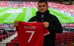 Diajak Mantan Pelatih MU Minum Wine, Jawaban Khabib Nurmagomedov Bikin Ferguson Tertawa