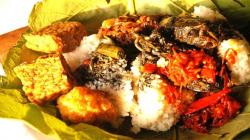Kuliner Khas Cirebon Paling Enak: Dari Nasi Jamblang hingga Empal Gentong