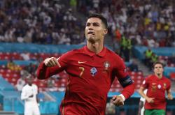 Ini 4 Rekor Cristiano Ronaldo Usai Kalahkan Qatar,  Nomor 4 Saingan Pemain Malaysia