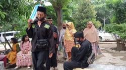 Jelang Muludan Masyarakat Adat Cirebon Gelar Tradisi Sembah Bakti Bagi Keluarga Keraton