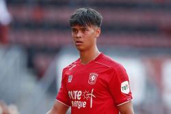 Mees Hilgers, Pemain FC Twente Berdarah Manado Selangkah Lagi Perkuat Timnas