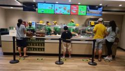 Subway Jualan di Sentra Kuliner Serpong, The Breeze BSD City 