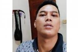 Inilah Tampang Pria yang Sengaja Tempelkan Alat Kelaminnya ke ‘Al-Quran’