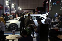 GIIAS Surabaya, Ajang Pamer Teknologi Otomotif Hingga Tebar Diskon