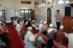 Usai Salat di Masjid, Kapolres Ajak Masyarakat Jaga Keamanan