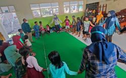 UMSurabaya Terjunkan Dokter Muda ke Semeru