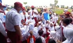 Kepala SD di Tangsel Patok Seragam Rp1,1 Juta Masih Ngajar, Disdik: Belum Dicopot!
