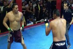 Wali Kota dan Mantan Anggota Parlemen Saling Adu Jotos di Oktagon, Mirip Atlet Tarung MMA