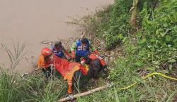 Seorang Mayat Wanita Ditemukan Setengah Bugil di Sungai Brantas Mojokerto