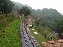 Yuk.. Nikmati Momen Tahun Baru di Koffie Hideung Puncak Sempur Karawang