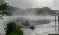 Dua Warga Dilaporkan Terjebak Banjir Lahar Semeru