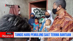 Tangis Haru Keluarga Pemulung Pecah saat Didatangi Dua Anggota DPR RI