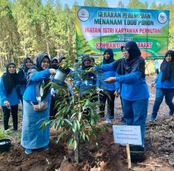 Lestarikan Lingkungan, 1000 Pohon Ditanam di Banyuwangi Barat