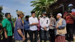 Turun Lokasi Banjir Bandang, Faisol Riza Temui Korban Bencana Alam