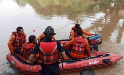 Operasi SAR Hari Kelima di Sungai Cisanggarung, Jasad Korban Belum Ditemukan