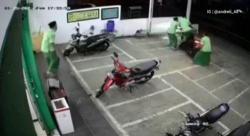 Viral, Layaknya Pendekar,  Santri Pasuruan Menangi Duel Versus Pelaku Curanmor