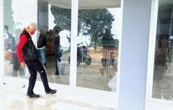 Ganjar Pranowo Tendang Tembok Sekolah, Ada Apa Ini?