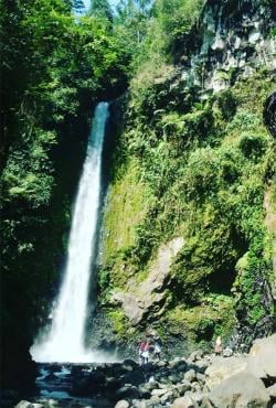 Otak Penat? Yuk Wisata ke Curug Genting aja!