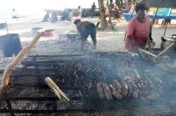 Melihat Cara Pengolahan Teripang di Kampung Mutus