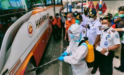 Mengantisipasi Penyebaran Omicron, BPBD dan Dishub Jatim Sterilisasi di Terminal Purabaya