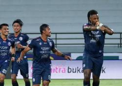 Arema vs Persija Penentu Juara Liga 1