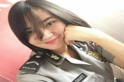 Siapa Sangka Polisi Cantik Ini Ternyata Buron