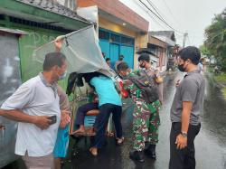 Supardi Tidur di Atas Becak Tak Bangun-Bangun, Ternyata Begini !