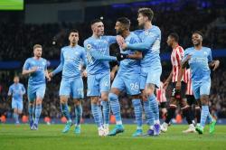 Kalahkan Brentford, The Citizens Nyaman Jadi Penguasa Klasemen