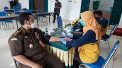 Maksimalkan Pelayanan Publik, Internal Kejari Kota Probolinggo Laksana Vaksin Booster