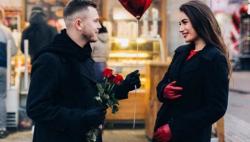 Pengen Bikin Hati Pasangan Meleleh, Ini 20 Ucapan Valentine Paling Romantis