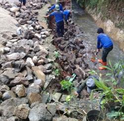 Turap di Perumahan Puri Sriwedari Longsor, DPUPR Lakukan Hal Ini untuk Perbaikan