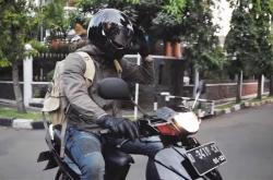 Banyak Kenangan, Ariel Noah Setia Kendarai Motor Shogun Bututnya