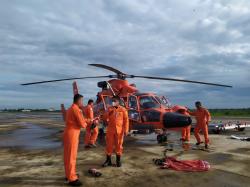 Pencarian KM Putra Barokah SN yang Hilang Kontak di Perairan Indramayu Libatkan Helikopter Basarnas