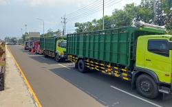 Kerap Dimintai Uang Kopi oleh Oknum Dishub dan Polisi, Para Sopir  Protes Aturan ODOL