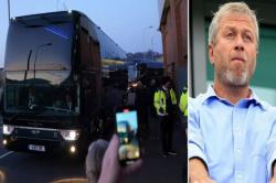 Chelsea Nyaris Bangkrut, Tak mampu Beli Bensin Bus Transportasi Team