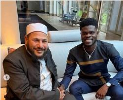 Gelandang Arsenal Thomas Partey Hari Ini Resmi Jadi Mualaf