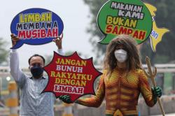 Mahasiswa Ubaya Turun ke Jalan Kampanyekan Sungai Bebas Limbah