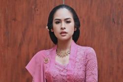 Maudy Ayunda Cantik Bak Putri Keraton, Melly Goeslaw: Cantiknya