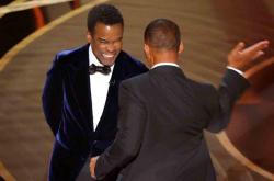 Detik-detik Will Smith Tampar Chris Rock di Panggung Academy Awards