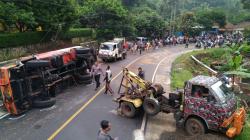 Ini Kronologi Truk Tangki Minyak Goreng Terguling di Ciamis dan Nasib Sopirnya