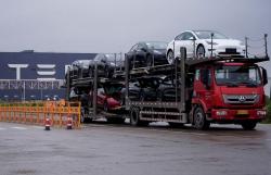 Pabrik Tesla Batal Beroperasi Hari Ini, Apakah Shanghai Lockdown?