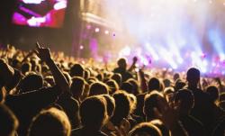 Pendapatan Terbesar Dunia Bisa Berasal dari Tour Konser