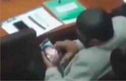 Viral! Diduga Anggota DPR Tonton Video Porno saat Rapat Vaksin