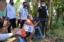 Gelar Rekonstruksi, Polres Probolinggo Temukan Korban Tertembak di Jarak 71 Meter