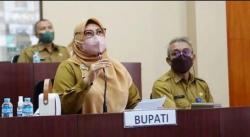 Bupati Irna Curhat Soal Sampah, Keluhkan Rendahnya Kesadaran Warga