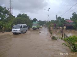 Banjir Melanda Bolaang Mongondow Utara, Jalur Trans Sulawesi Lumpuh