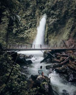 Curug Sawer di Sukabumi: Lengkap dari Sejarah, Harga Tiket, Spot Foto hingga Lokasinya