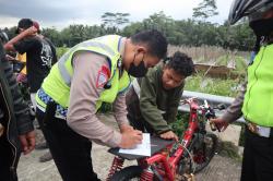 Patroli Subuh Jajaran Polda Jateng Jaring Ratusan Motor untuk Balap Liar