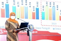 Lagi, Khofifah Raih TOP Pembina BUMD 2022